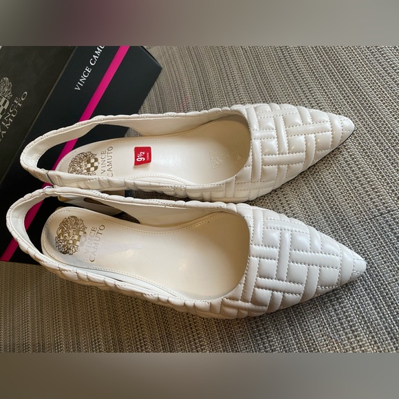 New in box Vince Camuto Leather Cream White Quilted Slingback Heels size 9.5 - Picture 5 of 9